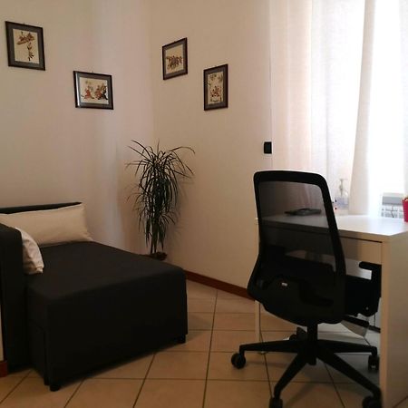 Holiday Apartment - Brescia Centro - Parcheggio Privato Buitenkant foto