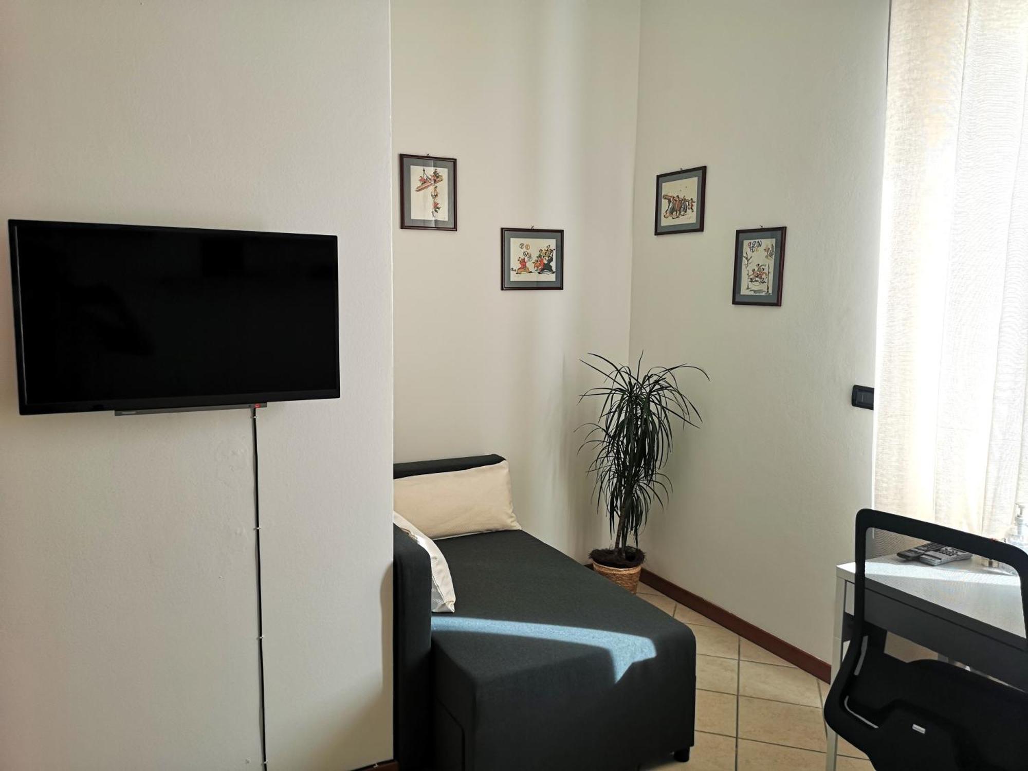 Holiday Apartment - Brescia Centro - Parcheggio Privato Buitenkant foto